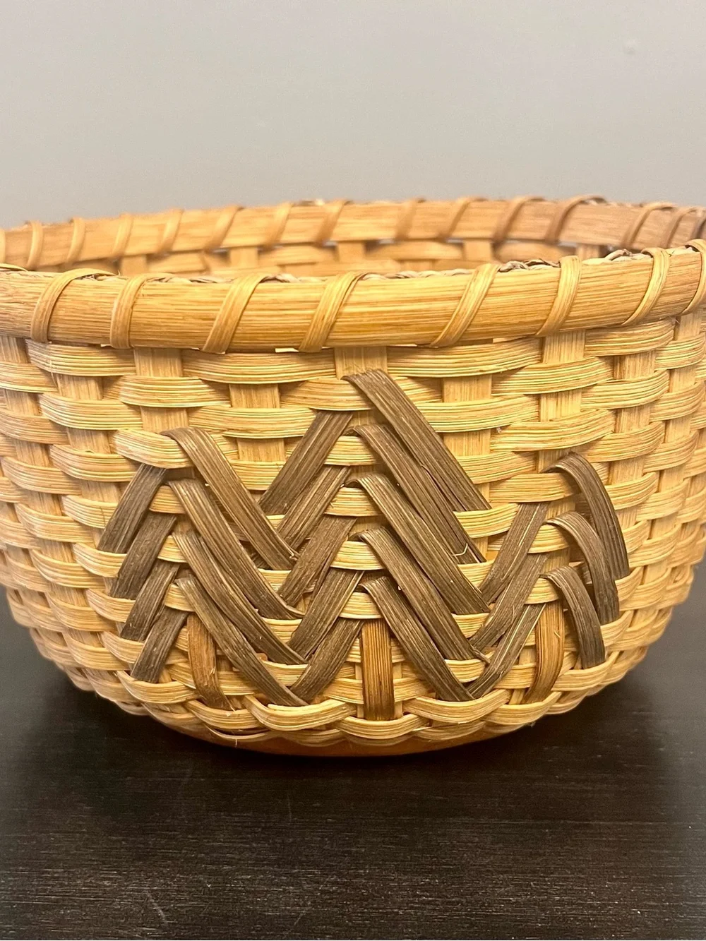 Signed Handmade Nantucket Lightship Style Basket Bowl 9” Tapestry Chevron Weave